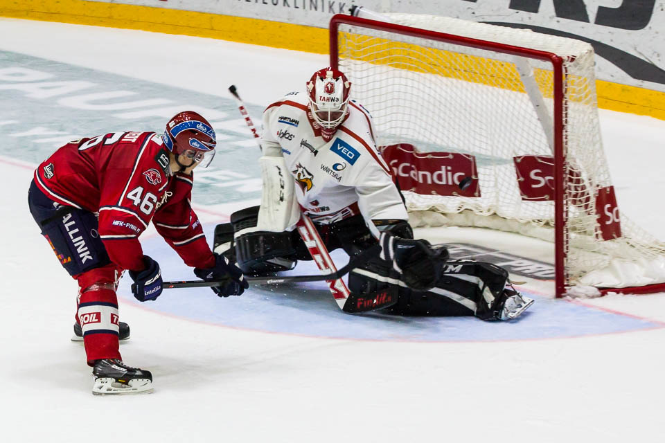 Uutena joukkueenna mukaan tullut Sport toi piristystä Liigaan.