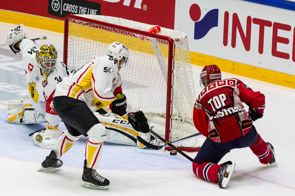 CHL toi uutta tuulta Liiga-kauden sekaan. IFK kohtasi CHL:ssä mm. ruotsalaisen Skellefteån. Ramstedt pääsi kantamaan ottelussa IFK:n tehokkaimman pelaajan paitaa.