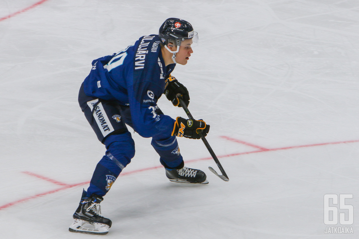 Jesse Puljujärvi oli terävänä Ruotsia vastaan keräten pisteikseen 1+1.