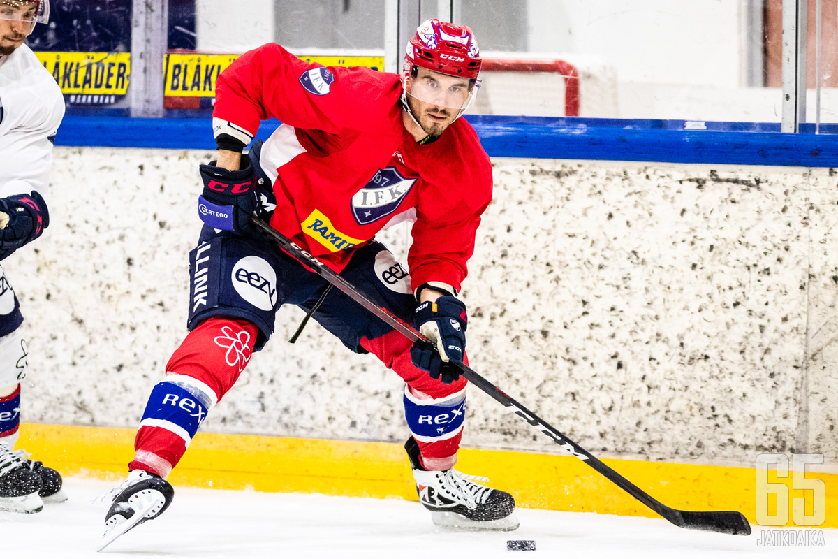 HIFK-puolustaja Yohann Auvitu vahvistaa Ranskan maajoukkuetta Riian karsintaturnauksessa.