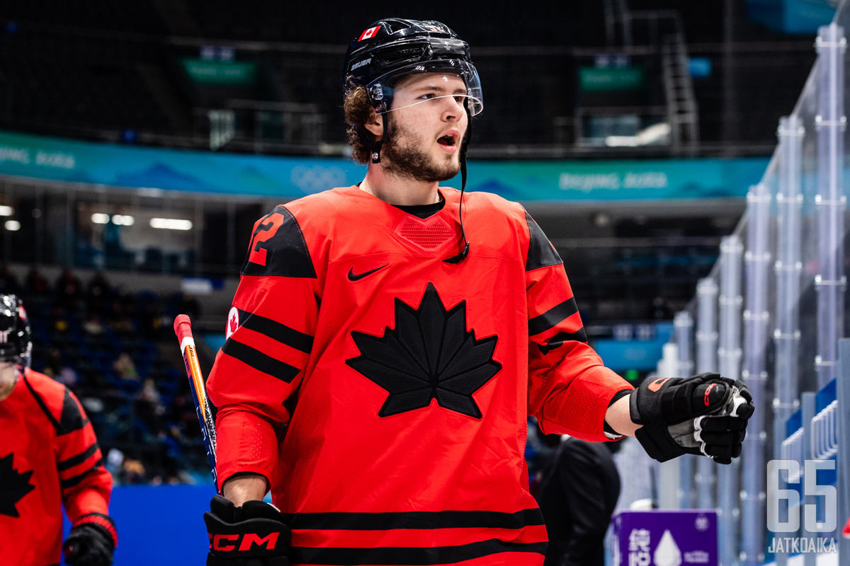 Mason McTavish kuului Kanadan olympiajoukkueeseen Pekingissä.