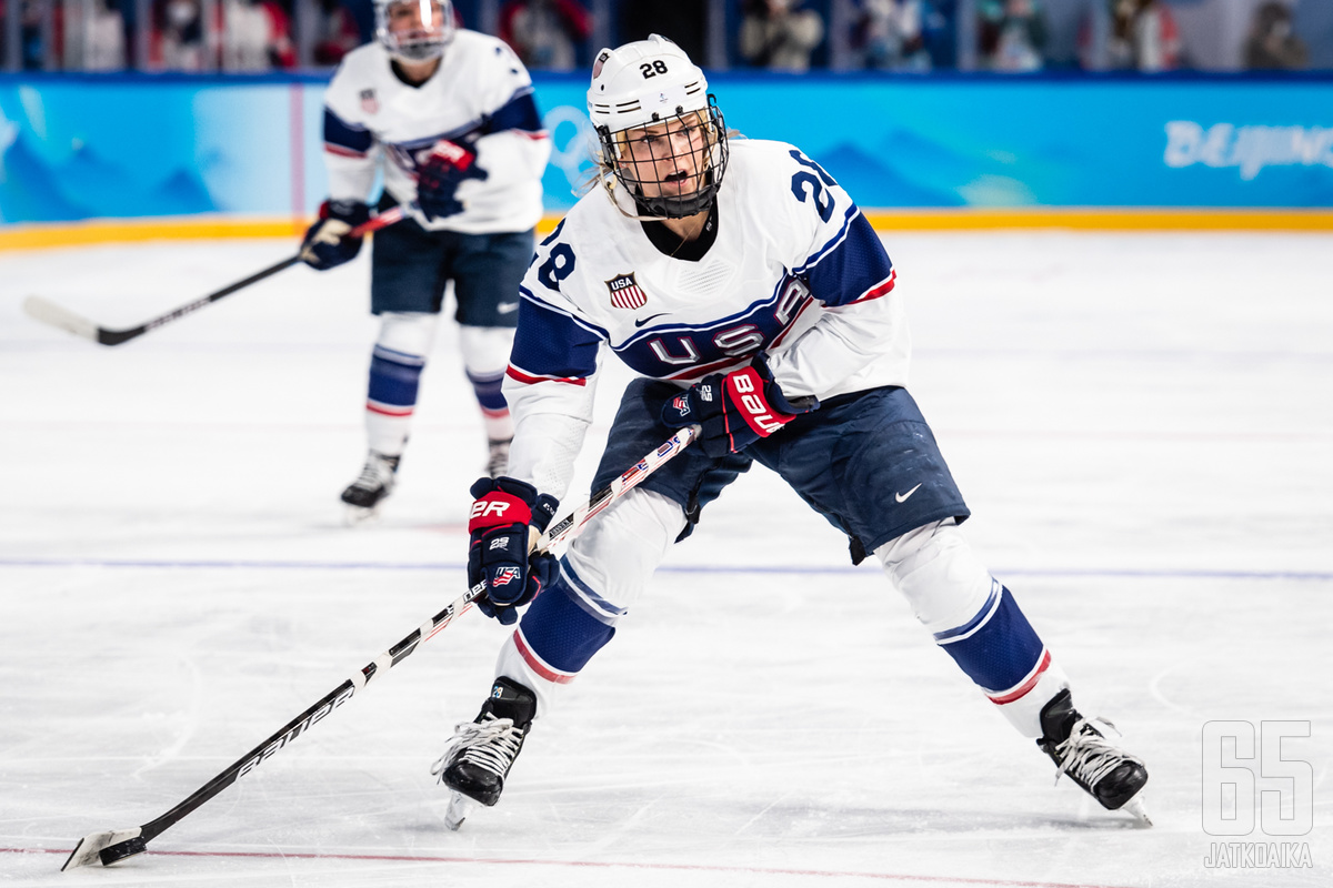 Amanda Kessel menestyi omalla peliurallaan.