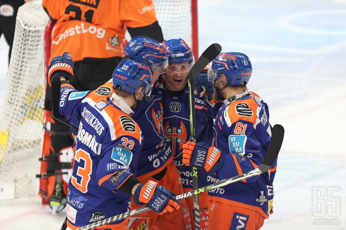 Tappara ei jättänyt epäselvyyksiä KooKoo-sarjan viidennessäkään ottelussa. 