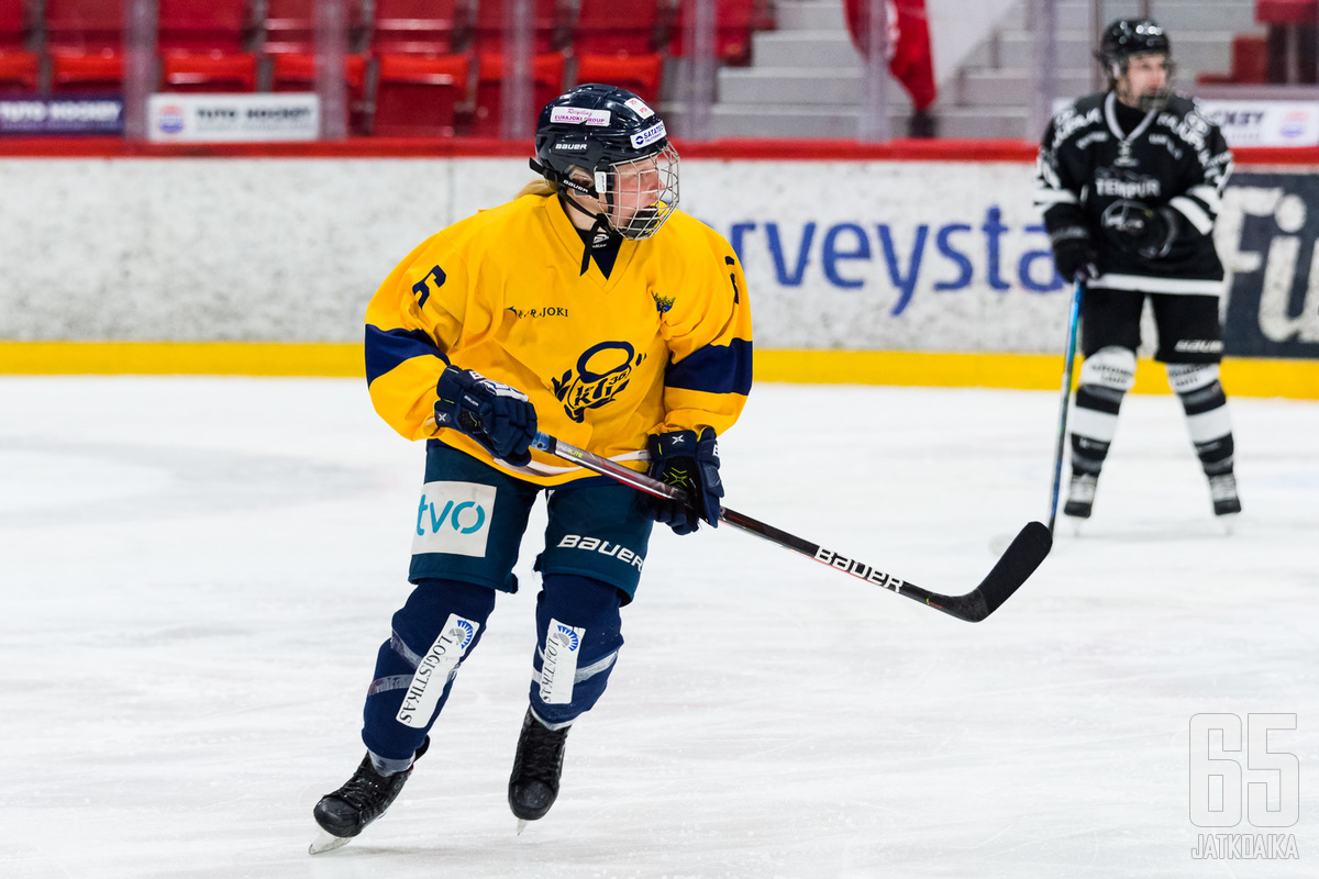 Amanda Julkunen pelaa ensi kaudella TPS:ssä.