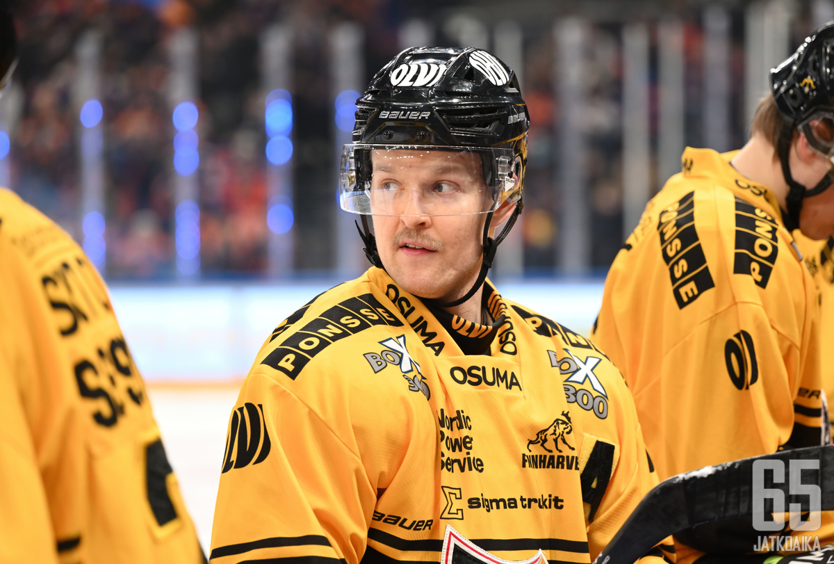 Jesper Mattila pelaa kolmatta kauttaan KalPan riveissä.