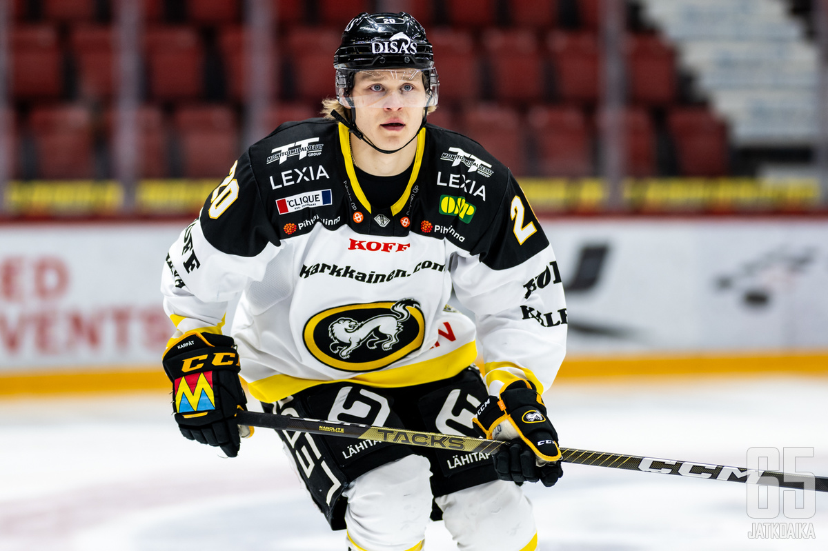Tällä kaudella Kärpissä 46 runkosarjaottelua pelannut Kasper Björkqvist ei jatka Oulussa.