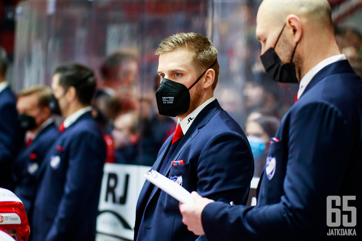 Samuel Tilkanen johti HIFK:n peliä toisessa puolivälierässä.