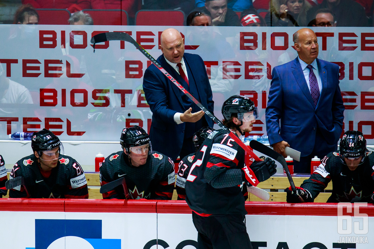 Claude Julien ei saanut piiskattua Kanadaa voittoon Sveitsiä vastaan.