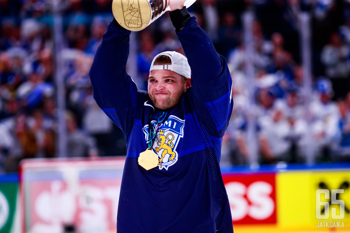 Teemu Hartikainen on yksi Leijonien tähtipelaajista.