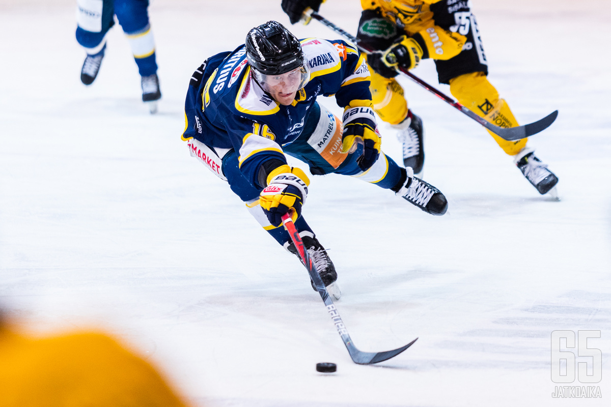 Teemu Henritius ja Jukurit kurottivat voittoon tasaisessa ottelussa.