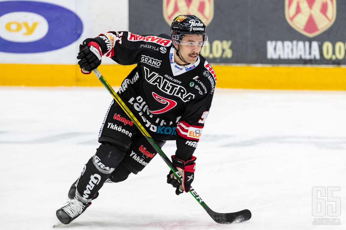 Severi Lahtinen on pelannut urallaan 173 Liiga-ottelua.