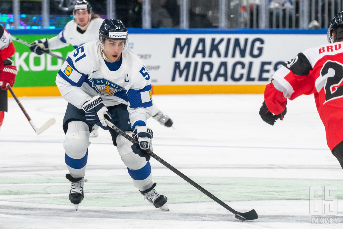 Leijonien kapteeni Filppula jatkaa tutussa sveitsiläisseurassa.