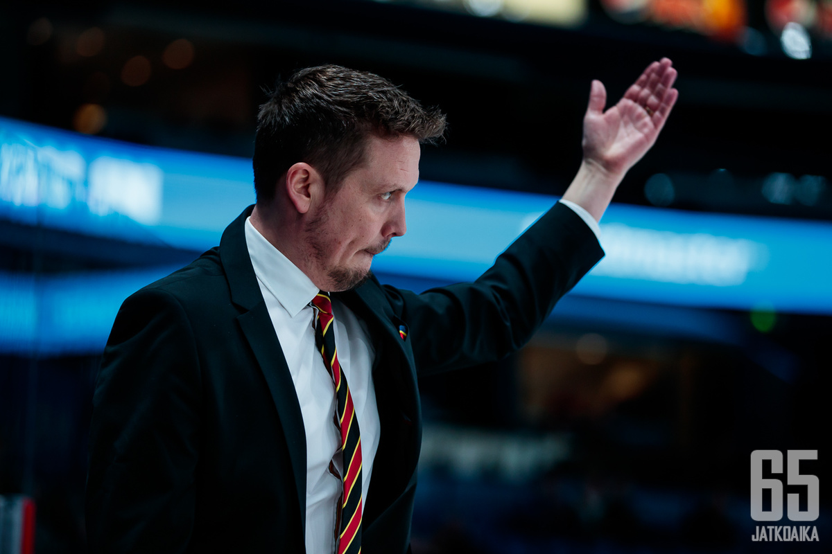 Lauri Marjamäen valmentama Jokerit odottaa yhä KHL:n otteluohjelman julkaisemista.