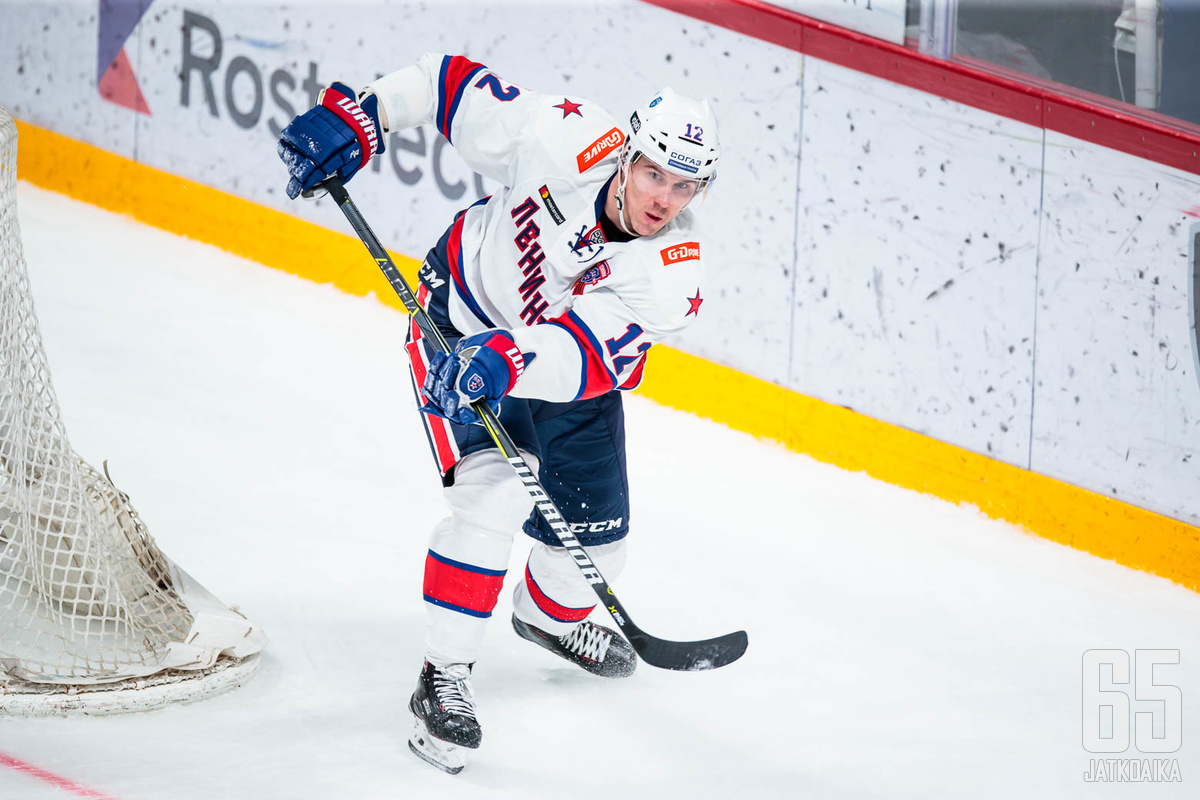 Yli 300 NHL-ottelun mies Jori Lehterä pelaa tällä kaudella KHL-seura SKA Pietarissa.