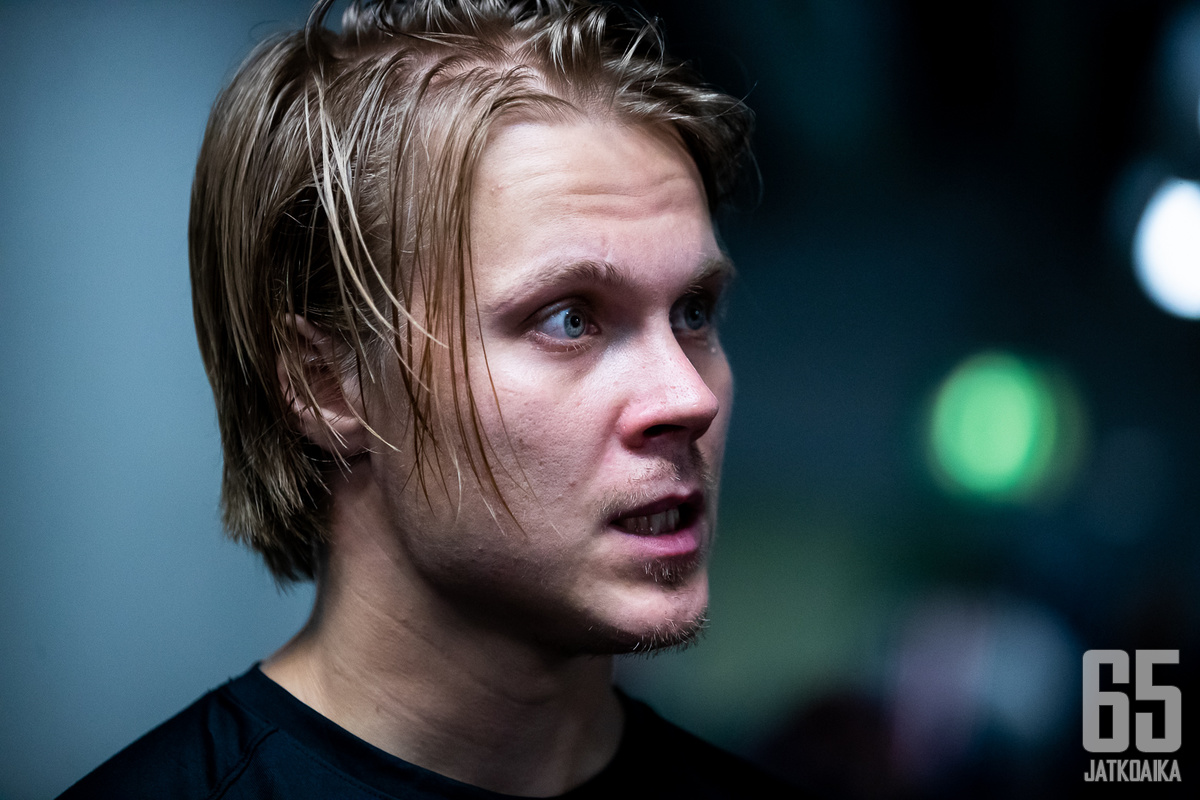 Mikael Granlund vaihtoi viime kaudella NHL-seuraa Wildistä Predatorsiin.