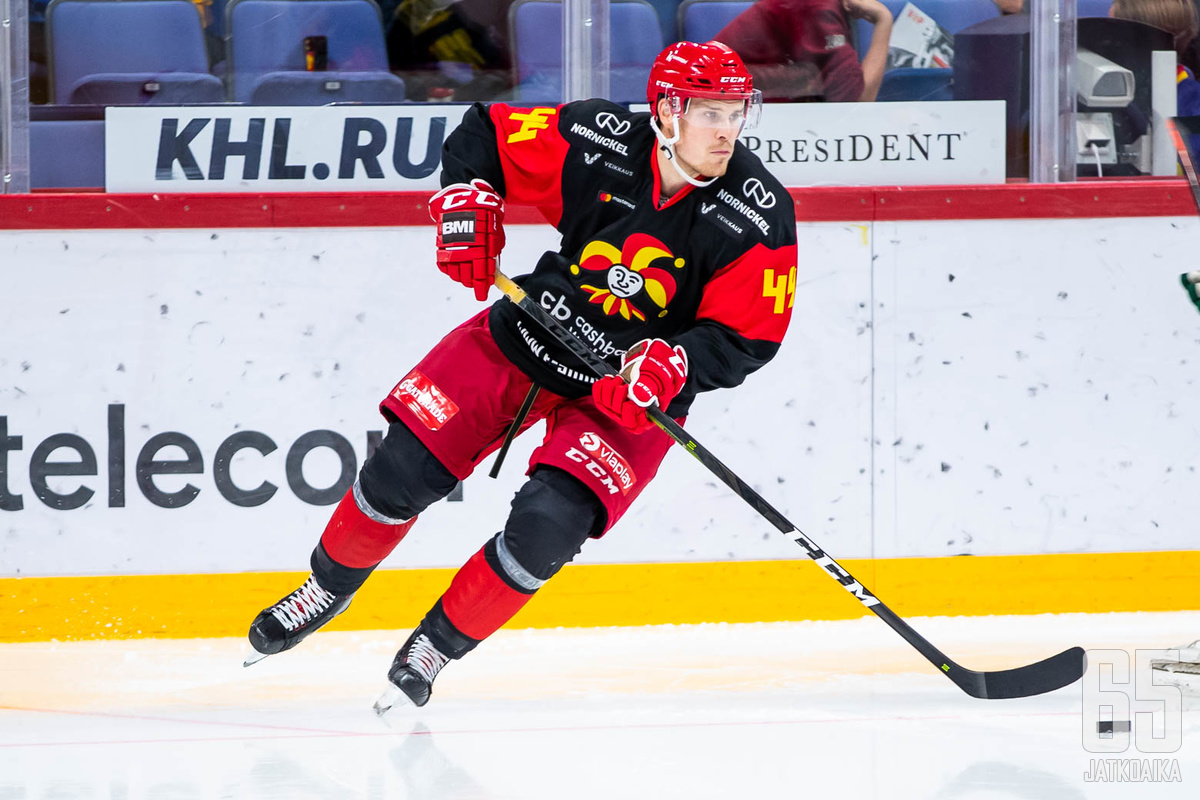 Mikko Lehtonen on aloittanut ensimmäisen KHL-kautensa erinomaisesti.
