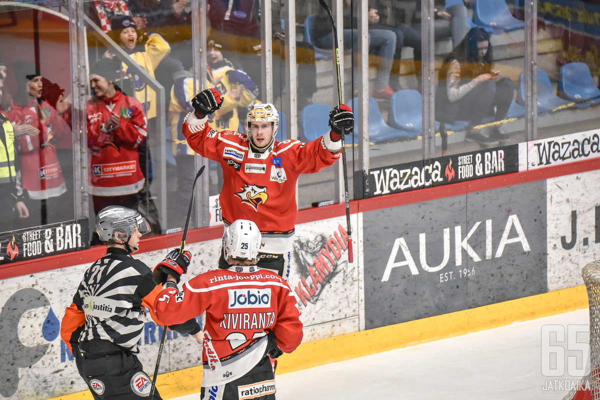 Sportin kolmoskenttä oli jälleen kovassa kuosissa.