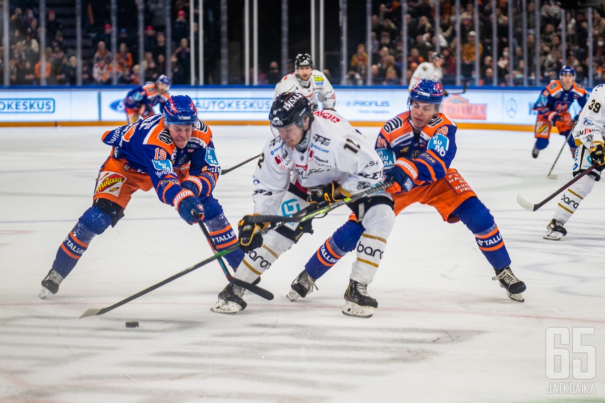 Tappara ja Kärpät taistelevat mestaruudesta tulevalla kaudella, jos toimittajiin on uskominen.