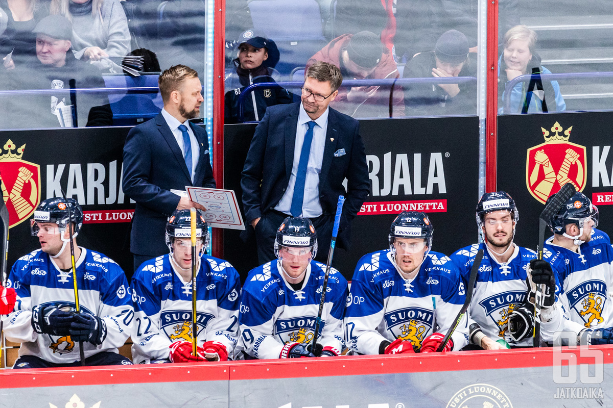Jukka Jalosella ja Mikko Mannerilla on vielä paljon työmaata Leijonien pelissä.