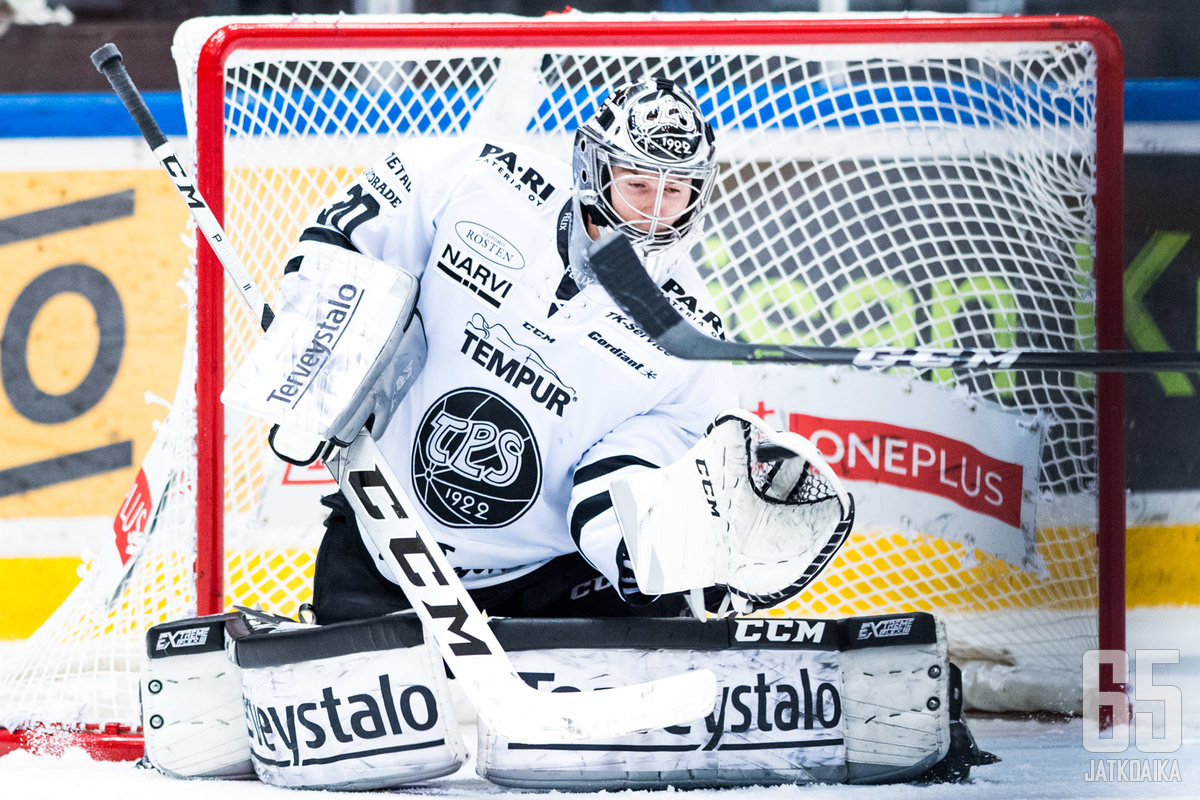 Henrik Haukeland on yksi monista ulkomaalaisista maalivahdeista Liigassa. 