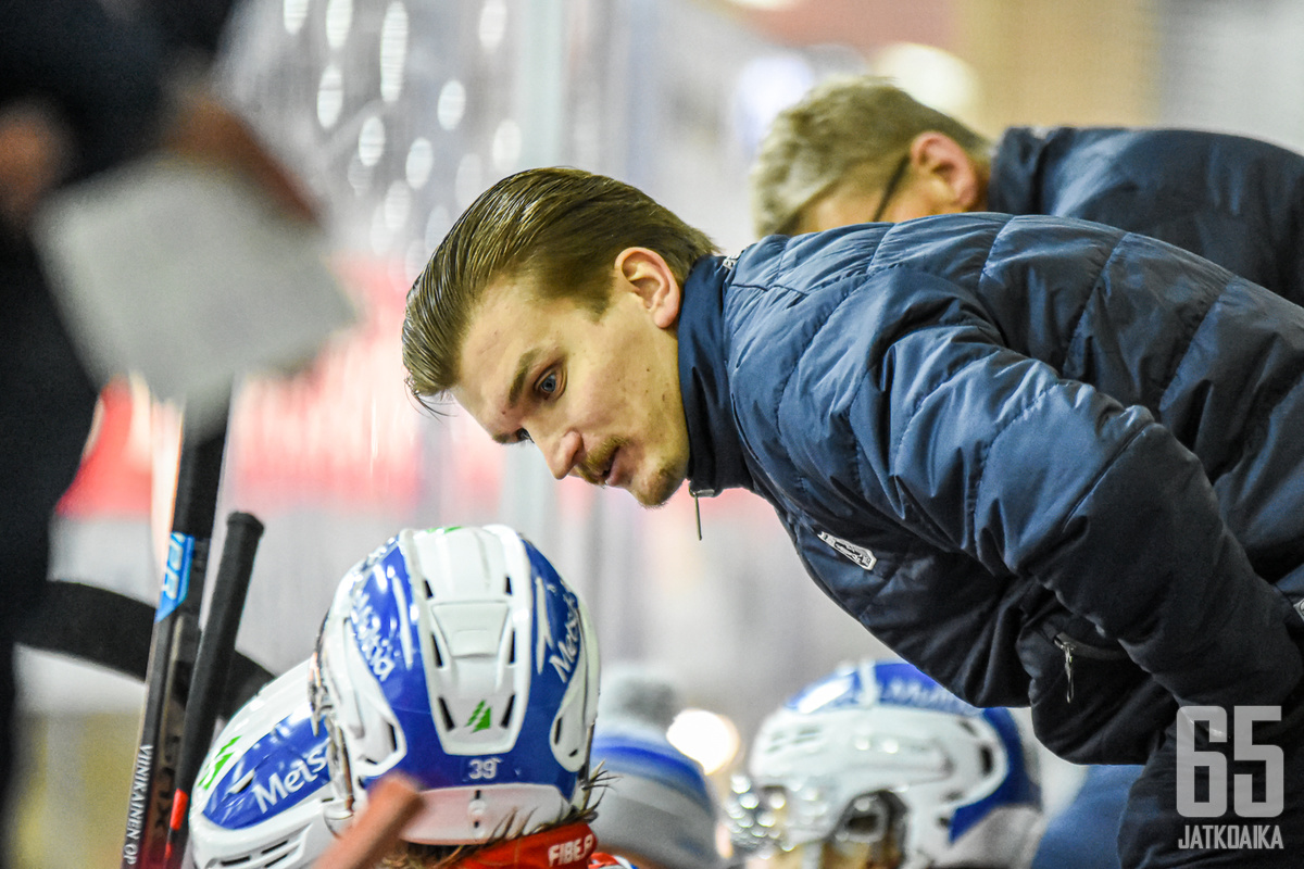 Tomas Westerlund toimii KeuPa HT:n valmentajana ja pelaajakoordinaattorina.