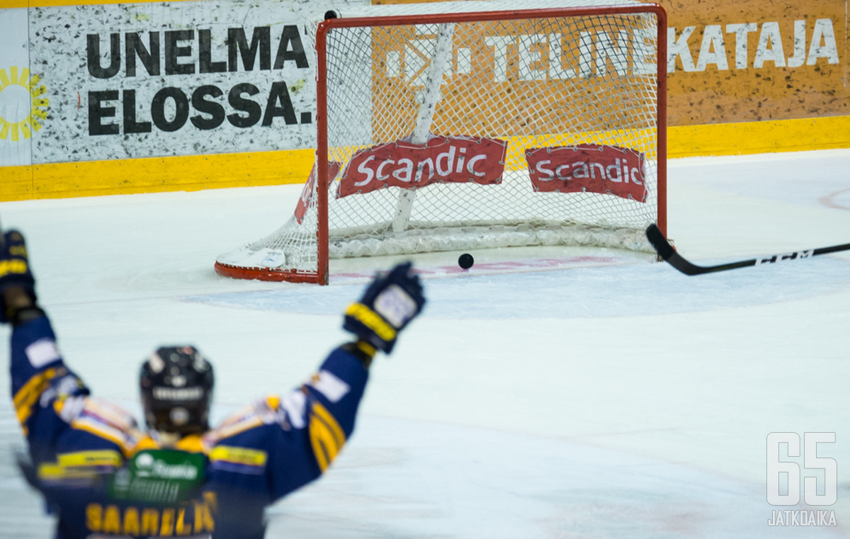 Toni Koivisto lopetti vierasjoukkueen kirin tällä osumalla.