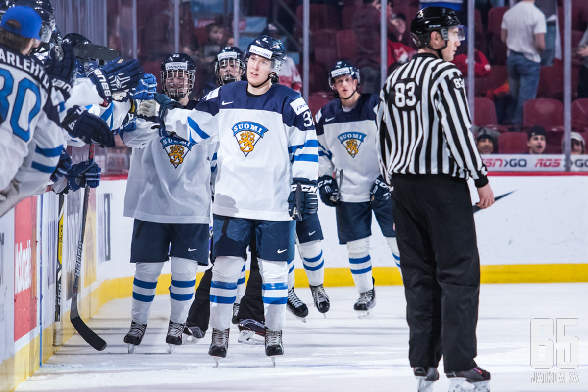 Nuoret Leijonat avasi MM-leirin harjoitusottelut voitolla.