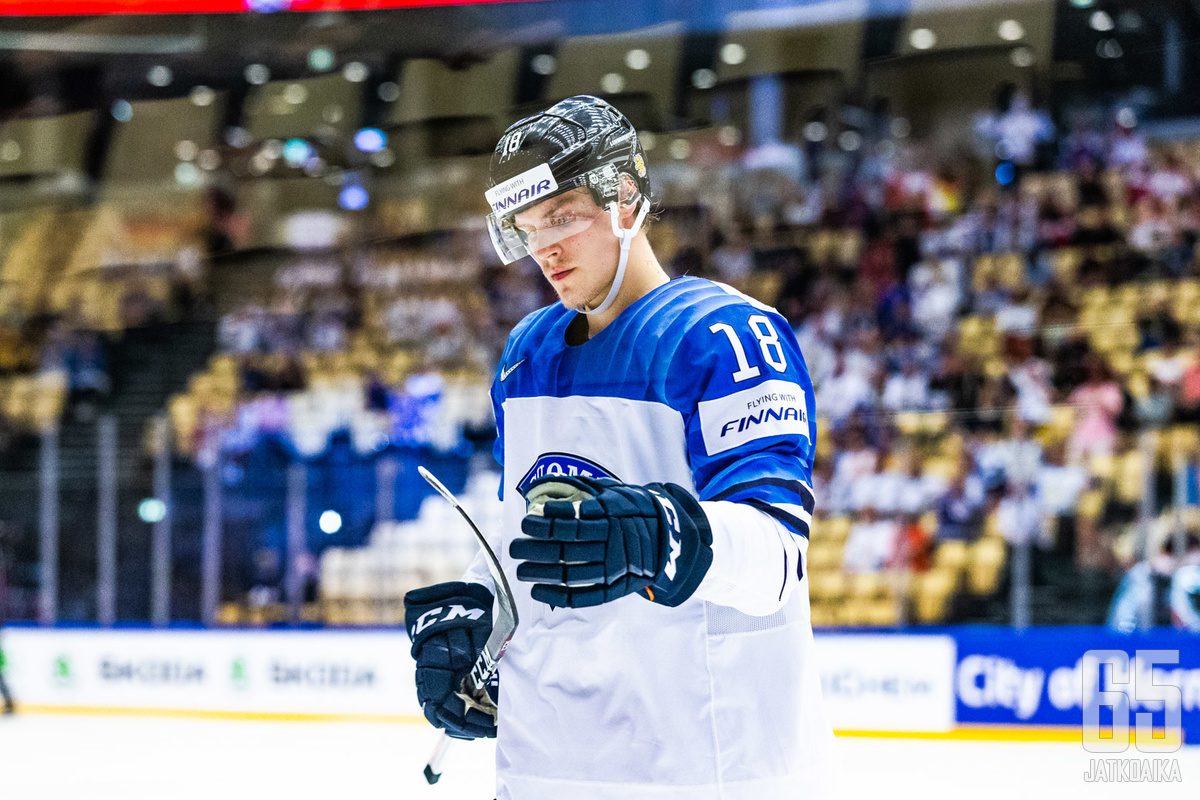 Saku Mäenalanen on vakiinnuttanut paikkansa Leijonien nelosketjussa.