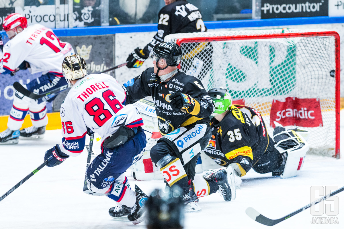 Kaksi eri pelillistä koulukuntaa kohtaavat, kun HIFK ja Kärpät pelaavat Liigan välierissä.