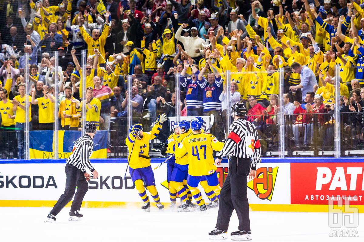 Ruotsin kannattajilla oli lauantaina syytä juhlaan.