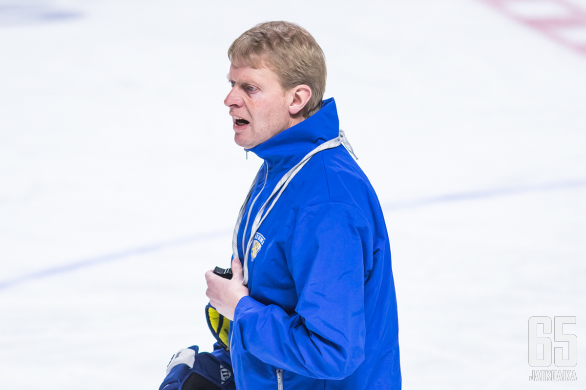 Rautakorpi aloitti turnauksen Suomen päävalmentajana