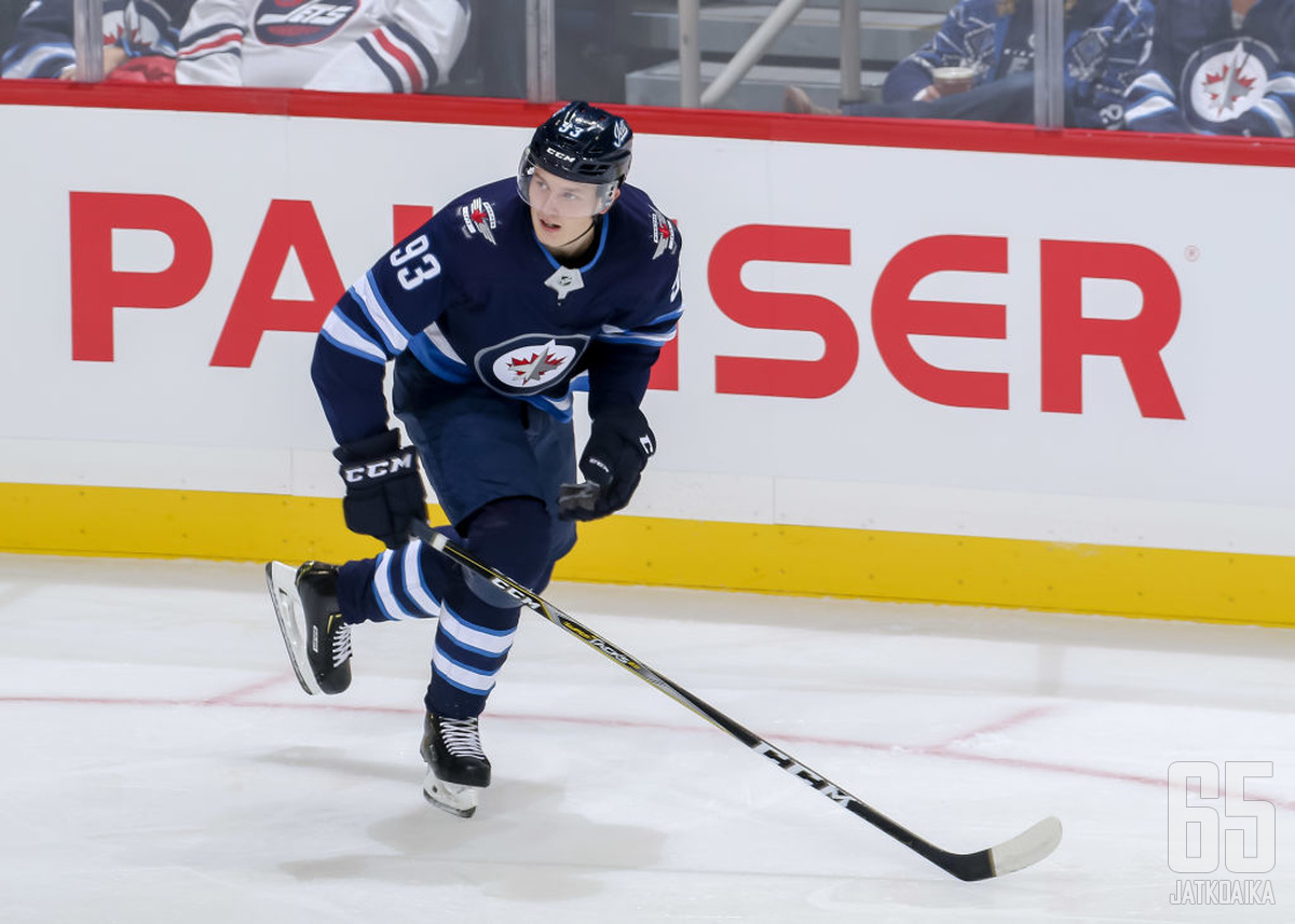 Vesalainen on päässyt NHL-jäille viidessä runkosarjaottelussa.
