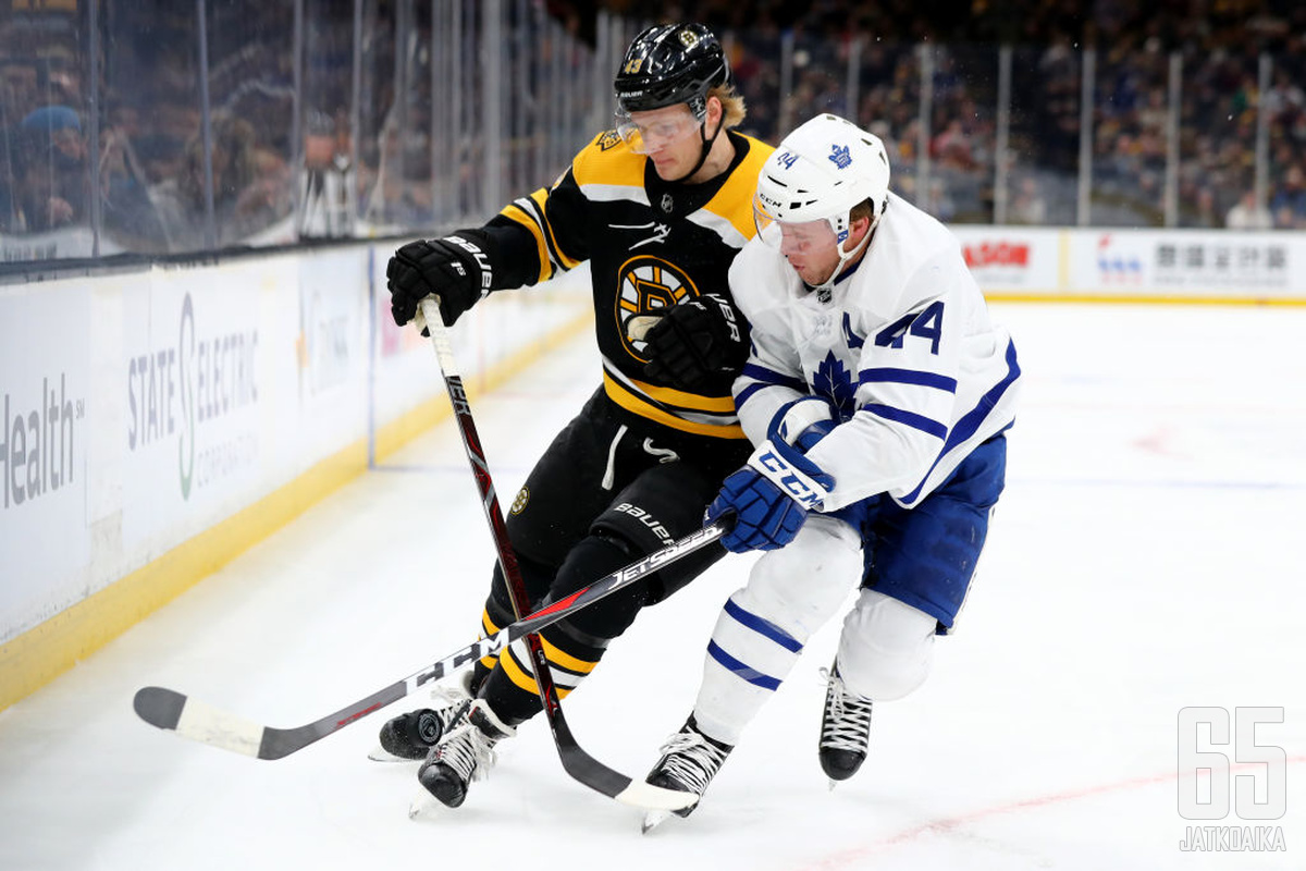 Boston Bruins ja Toronto Maple Leafs ottavat jälleen pudotuspeleissä yhteen.