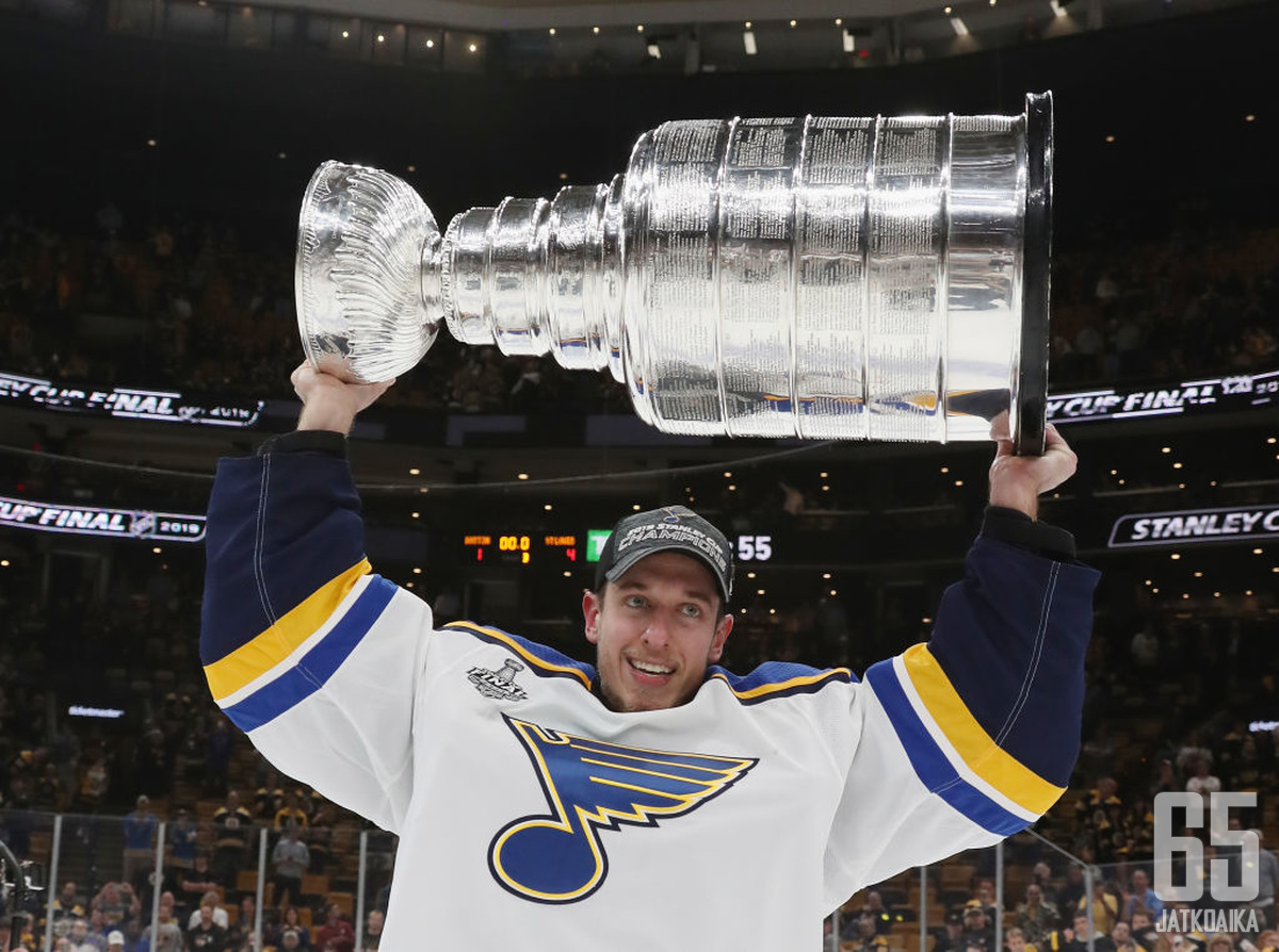 Binnington torjui Bluesille Stanley Cupin, mutta kokemusta NHL-tasolla on niukasti.