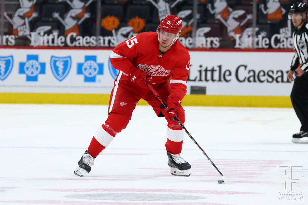 Jakub Vrána pelasi kolmatta kauttaan Detroit Red Wingsissä.