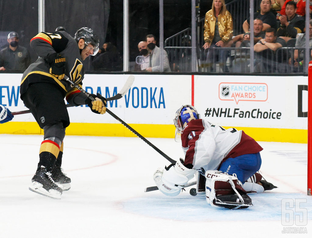 Max Pacioretty huudatti kotiyleisöä iskemällä voittomaalin kolmannen erän jälkipuoliskolla.