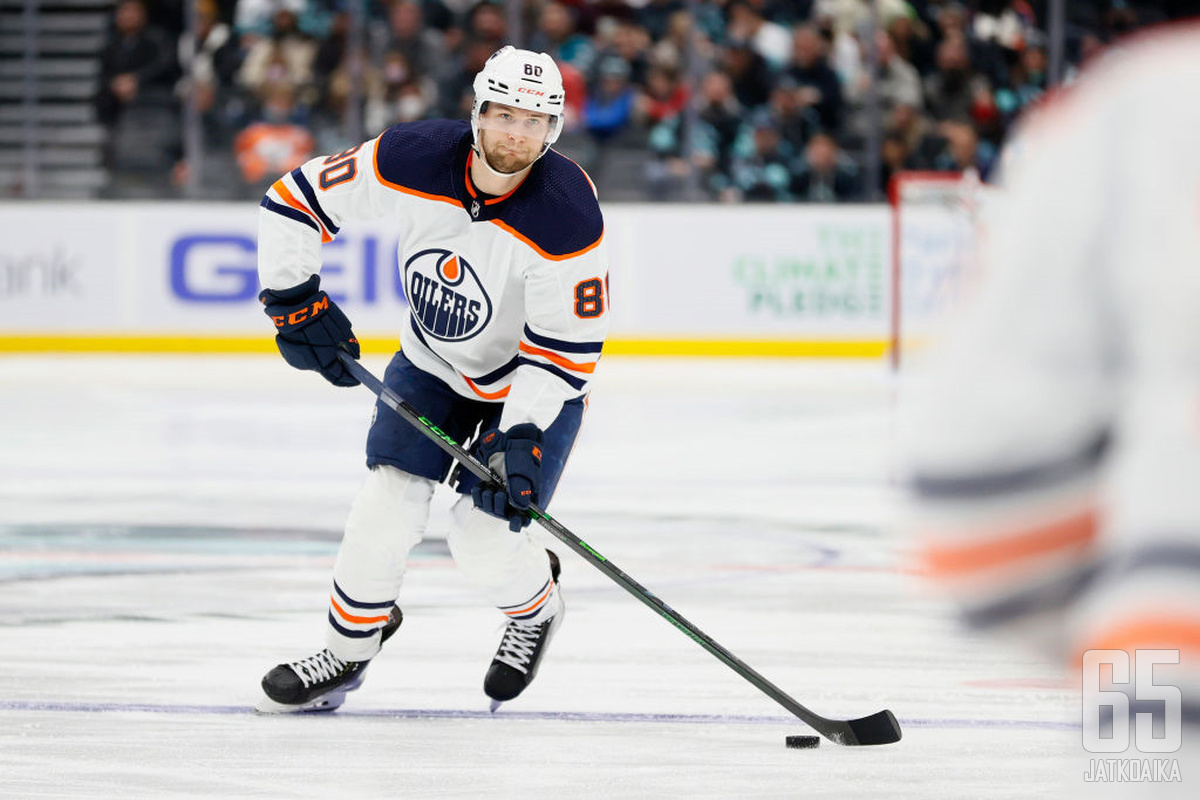 Markus Niemeläinen pelaa uransa ensimmäistä NHL-kautta. 