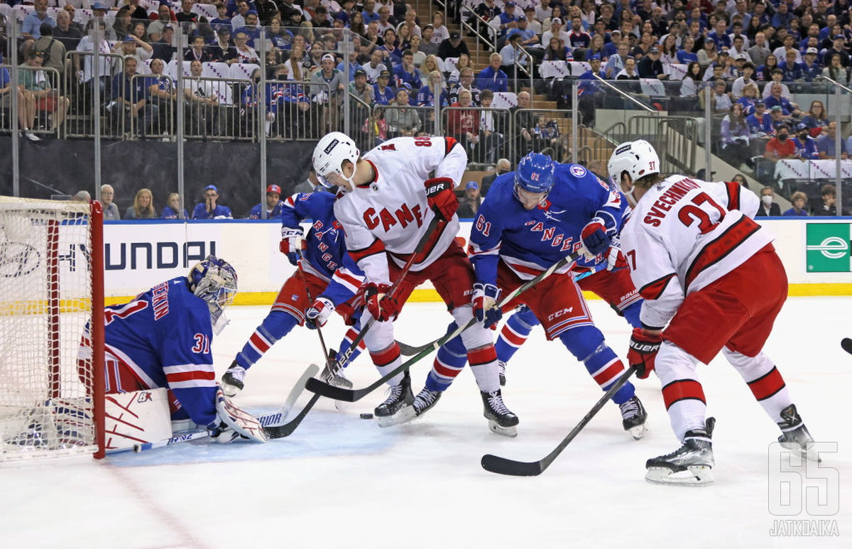 Rangers aiheutti Hurricanesille pettymyksen viime keväänä.