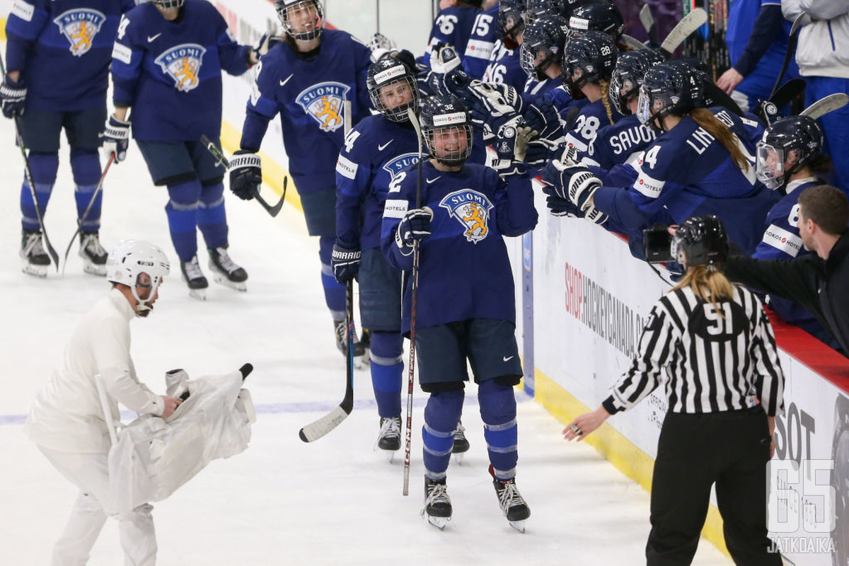 Suomi kamppailee MM-turnauksen viidennestä sijasta.