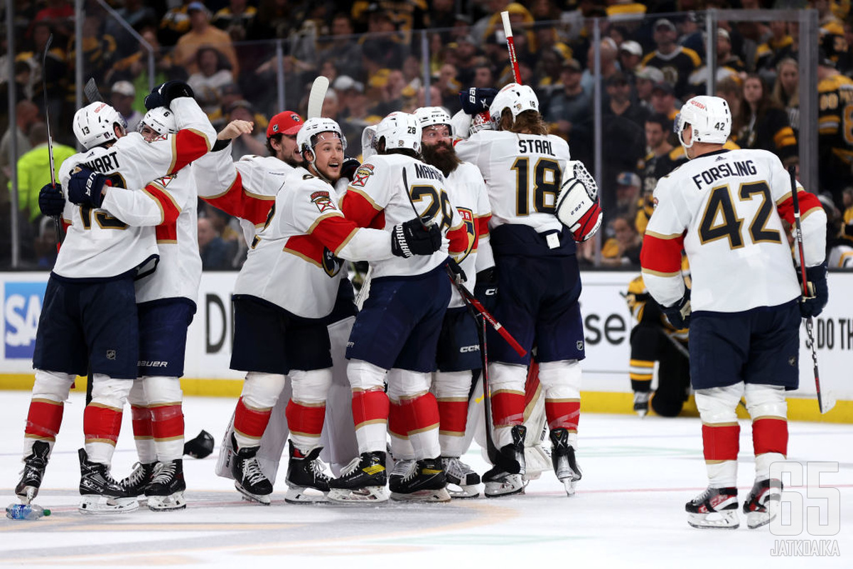 Florida Panthers juhlii Boston Bruinsin kustannuksella.