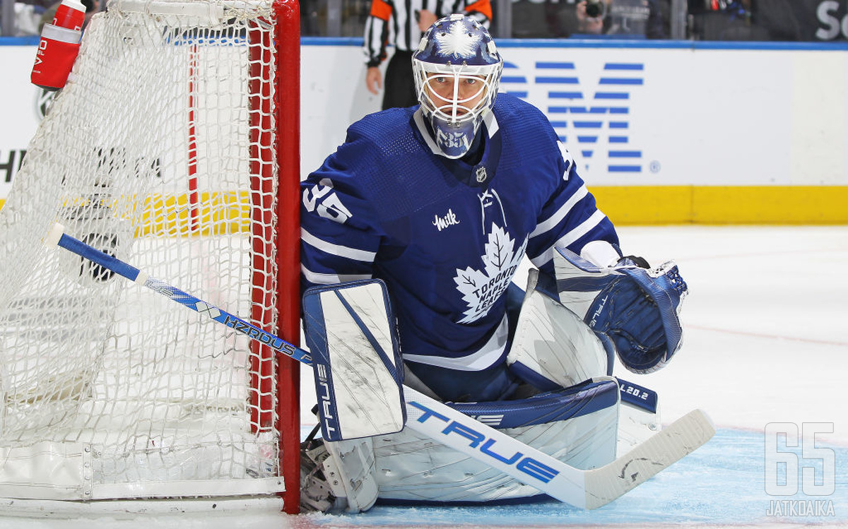 Ilja Samsonov nappasi Toronto Maple Leafsin ykkösmaalivahdin paikan viime kaudella.
