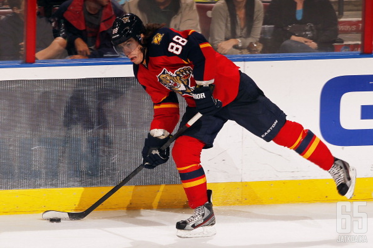 Mueller pelasi viimeksi NHL:ssä Florida Panthersin riveissä kaudella 2012-13.