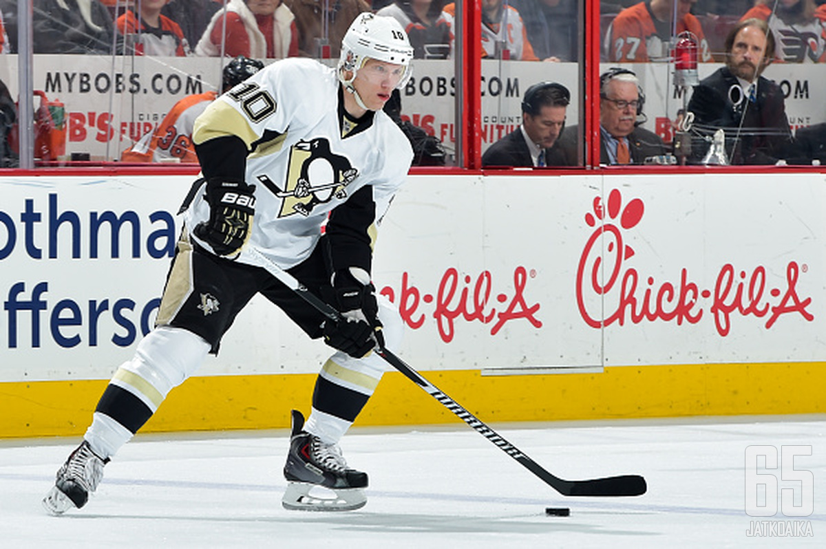 Christian Ehrhoff pelasi viime kaudella Pittsburgh Penguinsissa 49 ottelua.