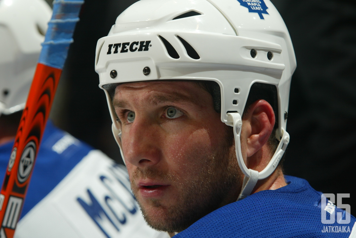 Bryan Marchment edusti urallaan myös Toronto Maple Leafsia.