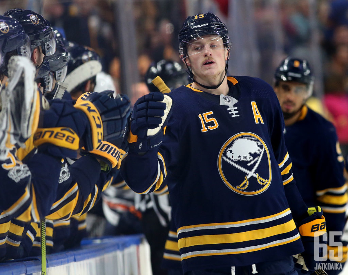 Jack Eichel oli viime kaudella Buffalo Sabresin tehokkain pelaaja.