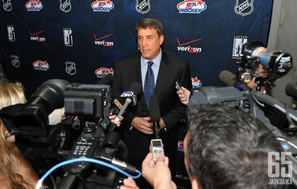 Boston Bruinsin puheenjohtaja Cam Neely kertoi, että Söderberg pääsee näyttämään samantien taitojaan NHL-tasolla.