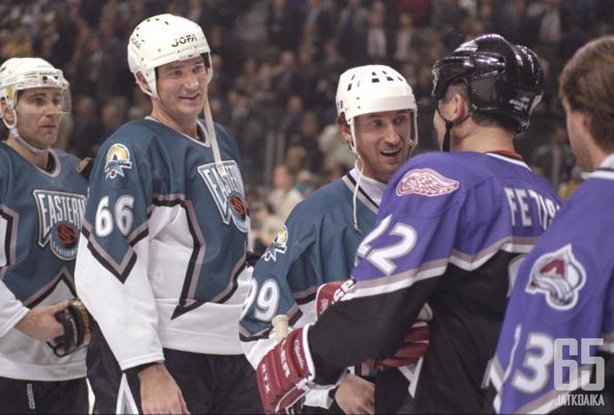 Wayne Gretzky ja Mario Lemieux ovat NHL-historian tunnetuimpia pelaajia.