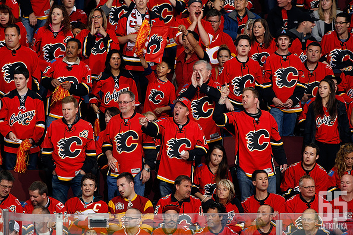 Calgary Flamesin fanit vaativat omiltaan pitkää kevättä tänä vuonna.