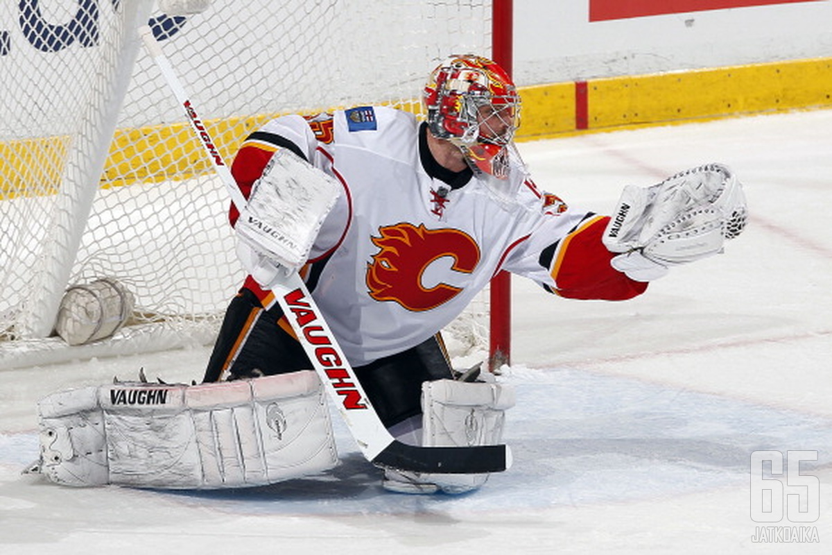 MacDonald torjui viimeisten kahden kauden ajan Flamesissa.