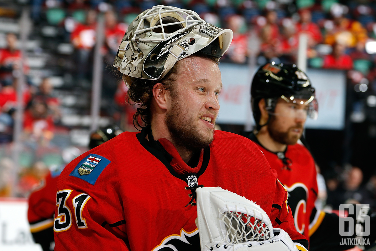 Vahvan kauden Flamesissa pelannut Karri Rämö on kesän kuumimpia vapaita maalivahteja.